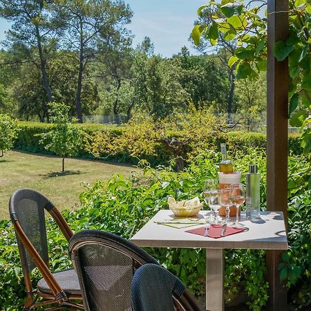Auberge Du Grand Chene ซิญองส์-ลาเกสกาด ภายนอก รูปภาพ